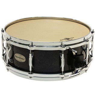 black snare drum